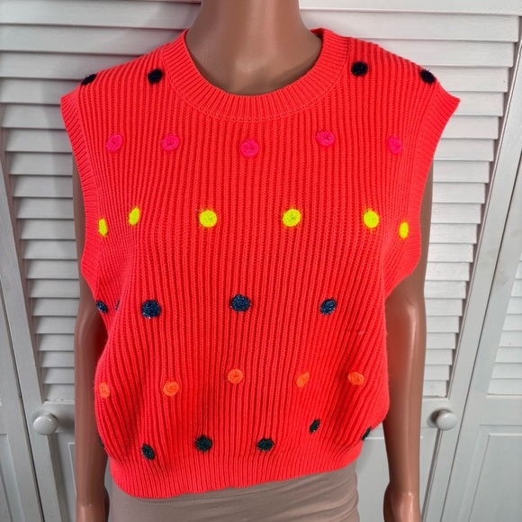 New QUEEN OF SPARKLES Neon Orange Polka Dot Sleeveless Sweater Size Small - Picture 2 of 8